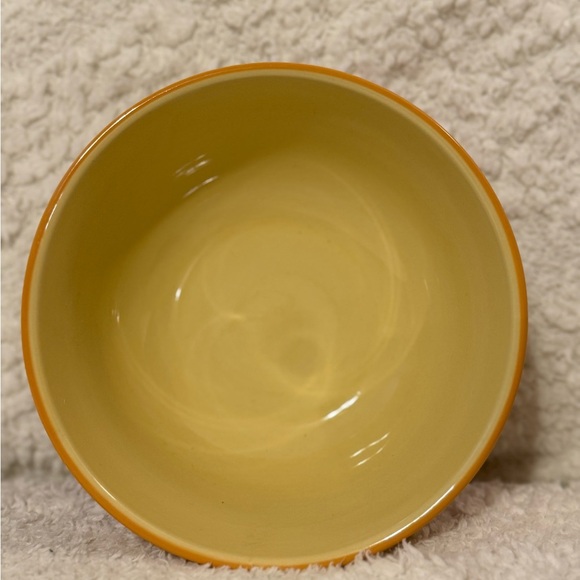 Southern Living Vibrant Red and Yellow Dinnerware Set - Picture 6 of 7